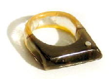 RING AUS ZELLULOSEACETAT MIT STAHL 1